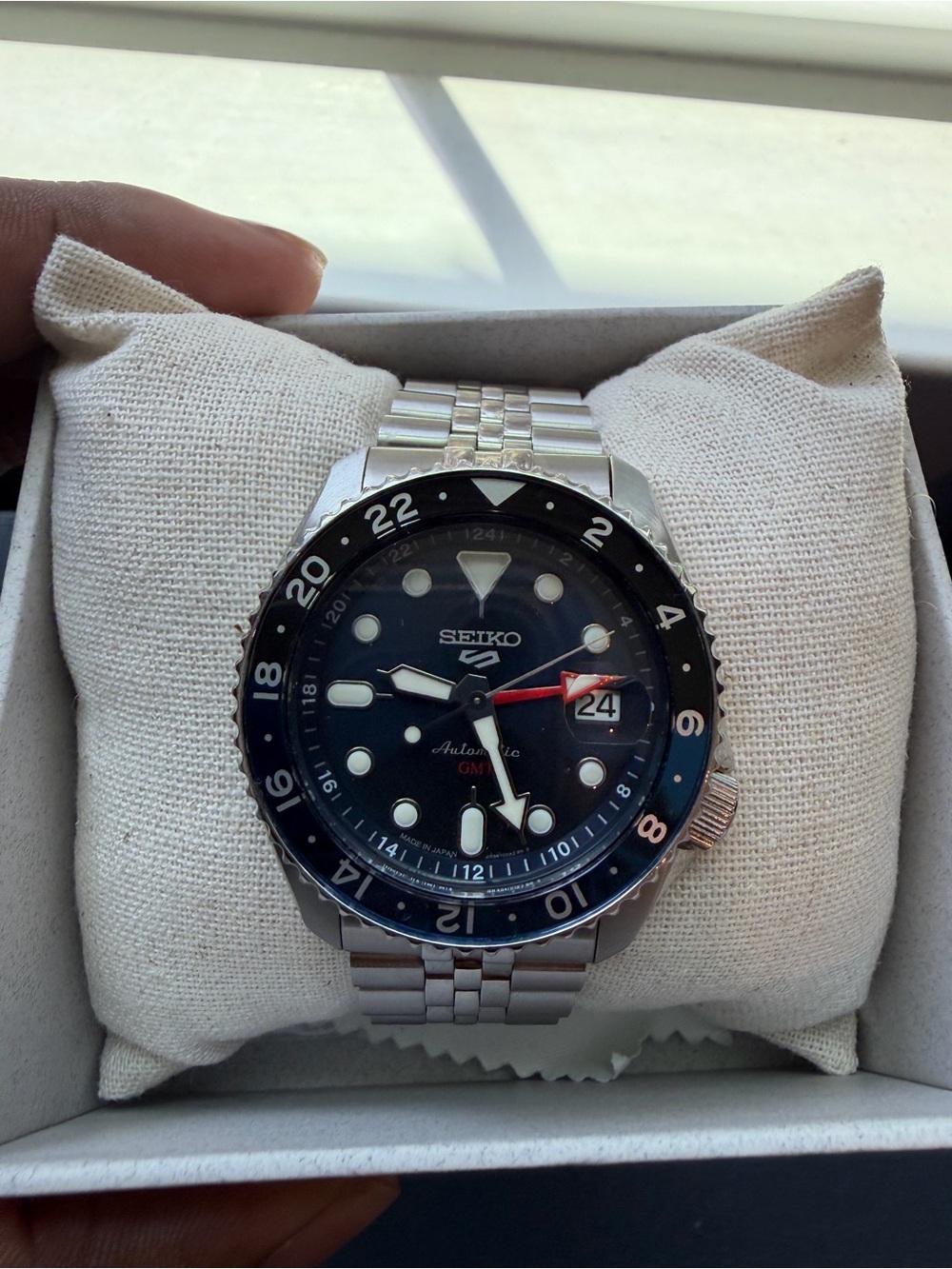 Seiko Stainless Steel Bracelet Watch - Silver